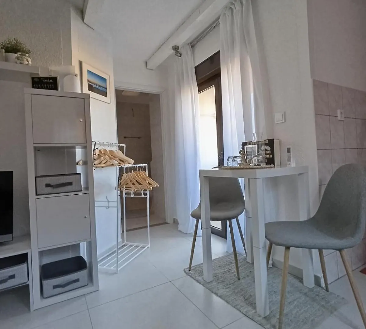 Fewo Saric Vir Apartment